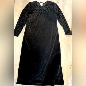 Diane Von Furstenberg Black Velvet dress large